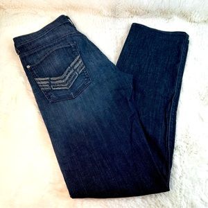 7 For All Mankind Men’s s Standard jeans button fly Size: 32 Medium wash.